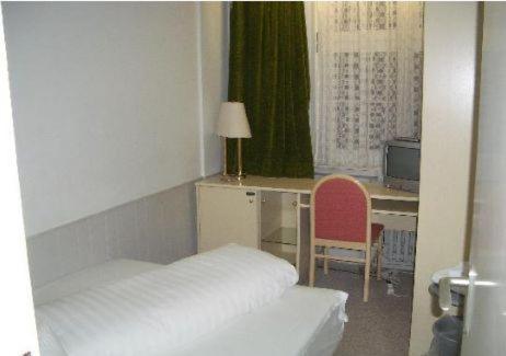 Hotel Stadt Altona Хамбург Екстериор снимка